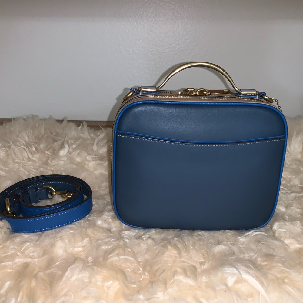Coach Riley Lunchbox - Picture 2 of 2